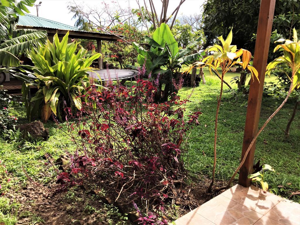 Hostal Marari Hanga Roa Esterno foto